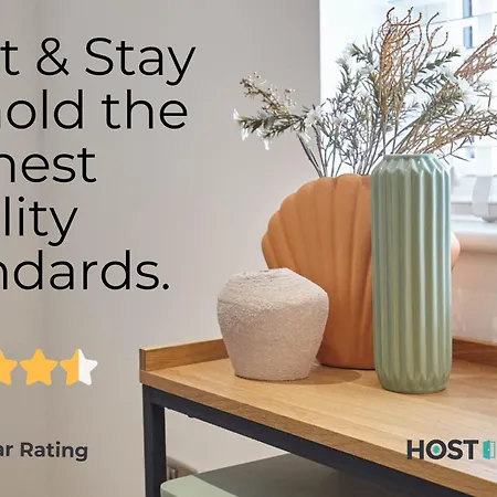 Host & - Diamond One * Saltburn-by-the-Sea